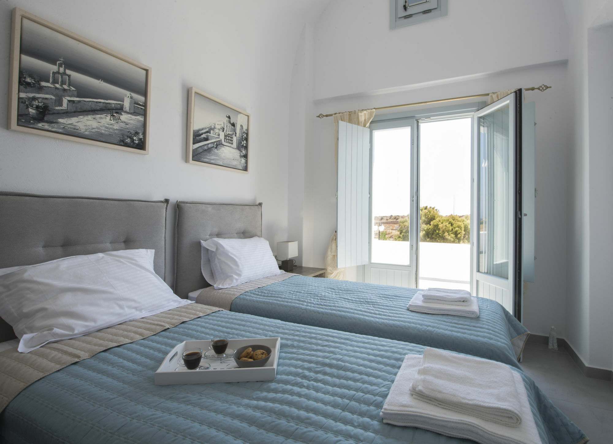 Sea And Sand Villas Монолитос Экстерьер фото